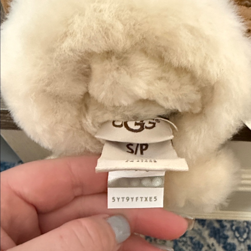 Ugg Chestnut Shearling Gloves - image 3